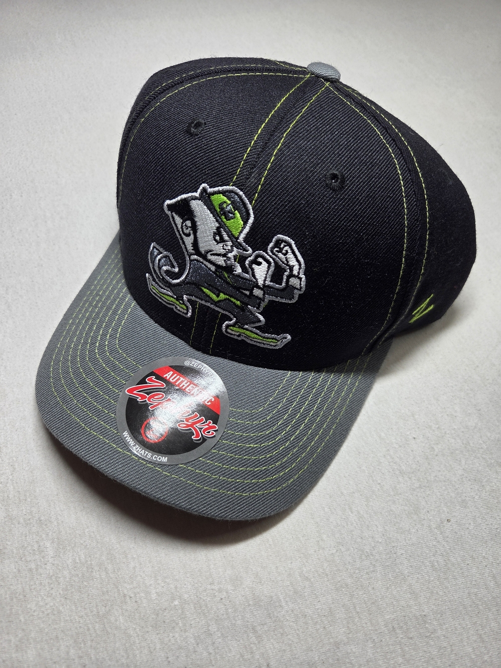 Black and Grey Notre Dame Fighting Irish snapback cap by Zephyr Brand New OS